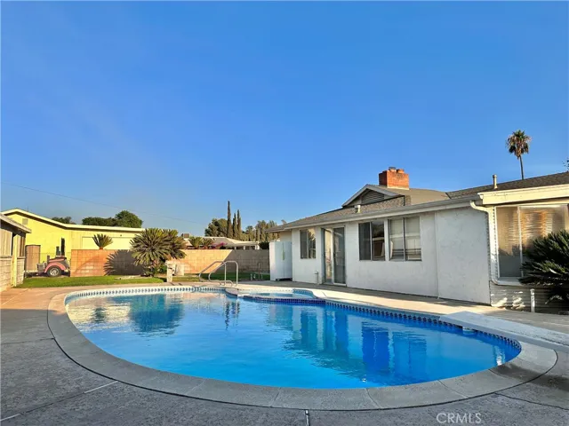 8443 Donna Way, Jurupa Valley, California 92509