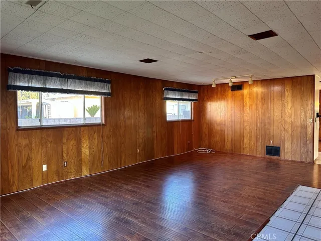 8443 Donna Way, Jurupa Valley, California 92509