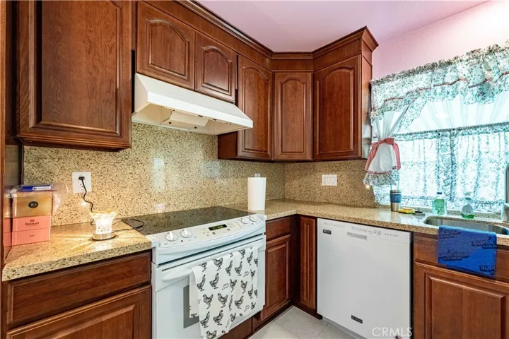 7811 Inwood Lane, La Palma, California 90623