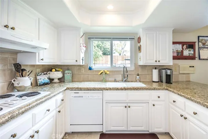 Granite tile kitchen.