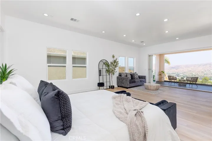 910 S Canyon Heights Drive, Anaheim Hills, California 92808