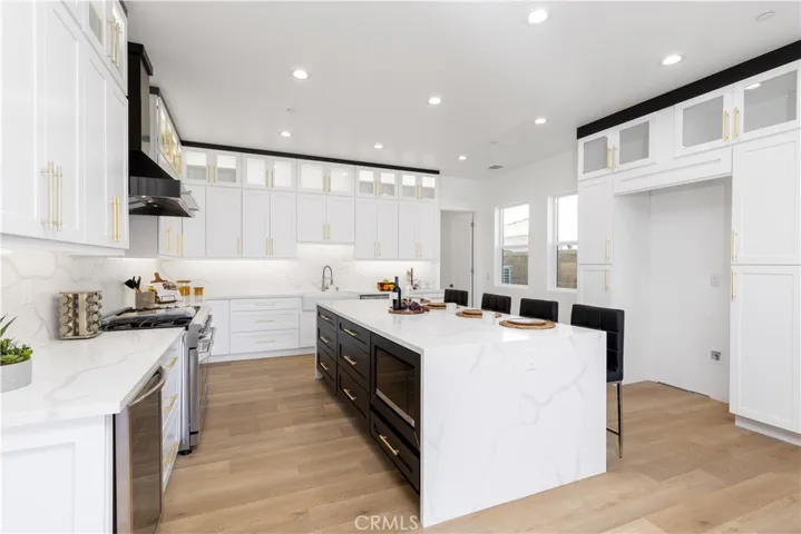 910 S Canyon Heights Drive, Anaheim Hills, California 92808