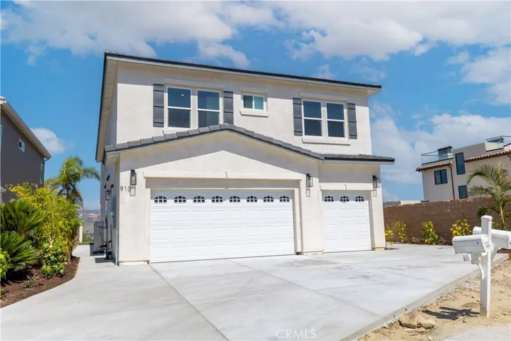 910 S Canyon Heights Drive, Anaheim Hills, California 92808