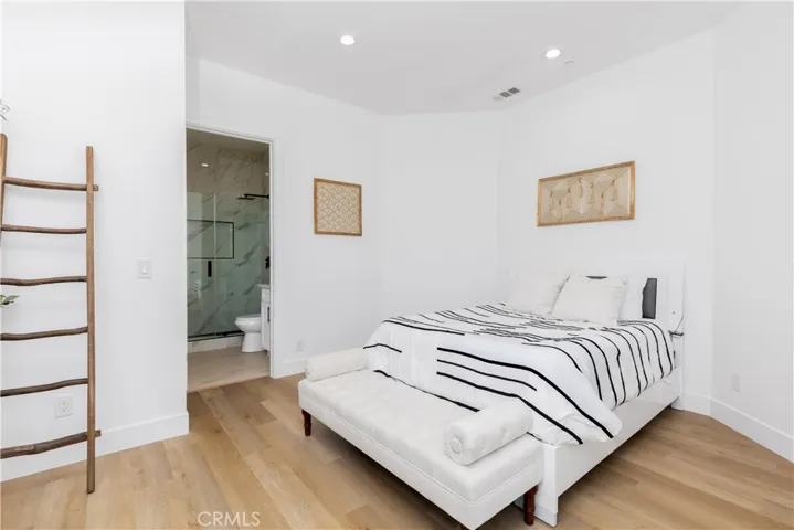 910 S Canyon Heights Drive, Anaheim Hills, California 92808