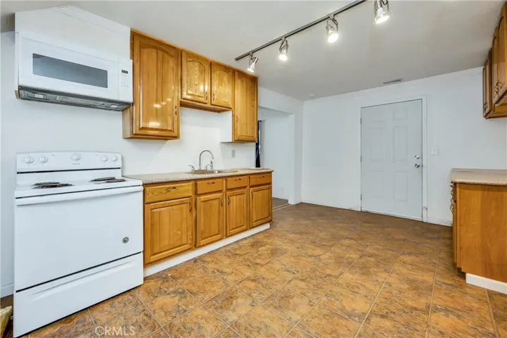 10796 Boren Bega Drive A, Kelseyville, California 95451
