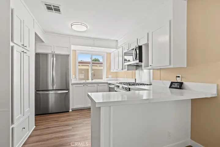 5200 Irvine Boulevard 217, Irvine, California 92620