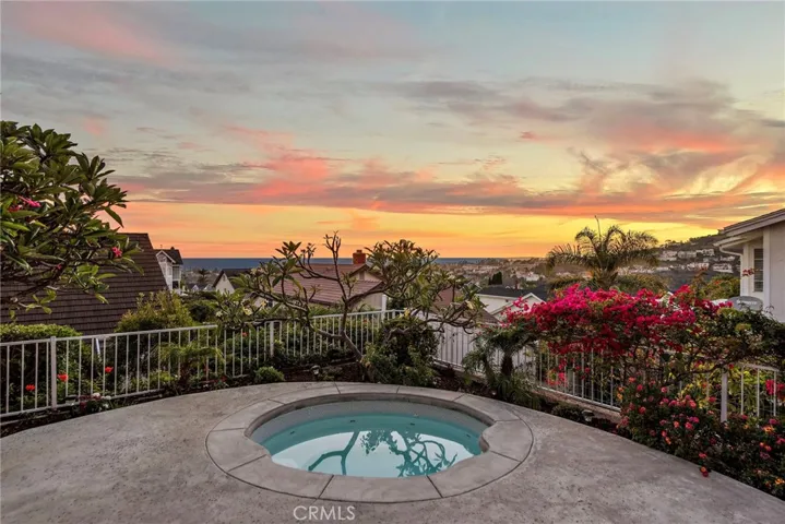 609 Calle Fierros, San Clemente, California 92673
