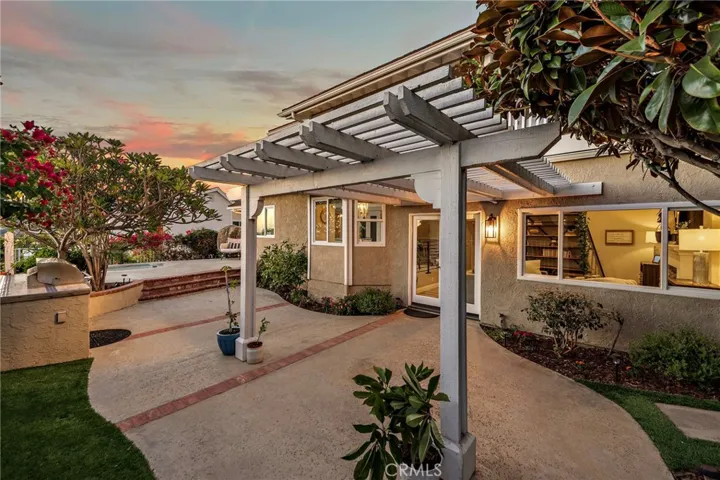 609 Calle Fierros, San Clemente, California 92673