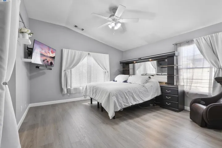 2142 Woodbine Avenue, Manteca, California 95337
