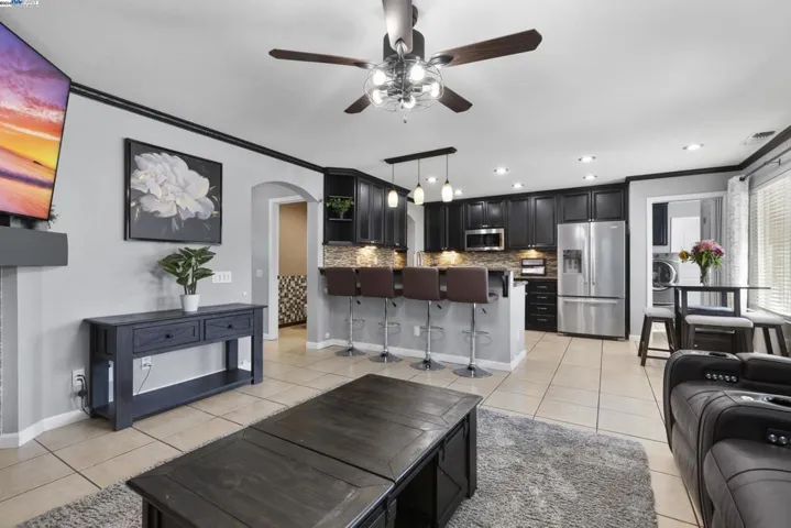 2142 Woodbine Avenue, Manteca, California 95337