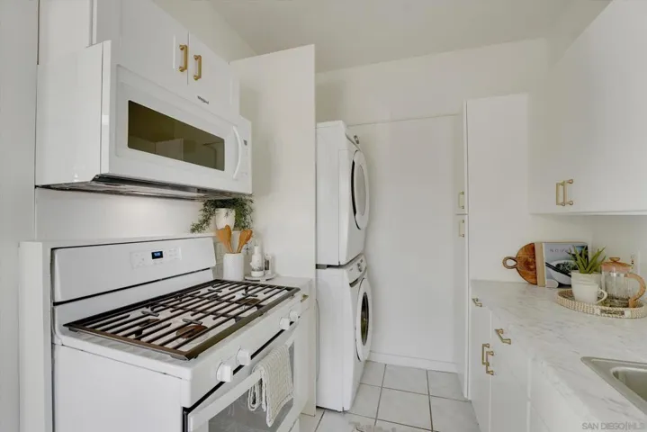 7444 Draper Ave, La Jolla, California 92037