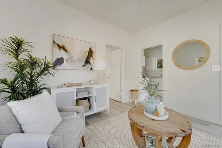7444 Draper Ave, La Jolla, California 92037