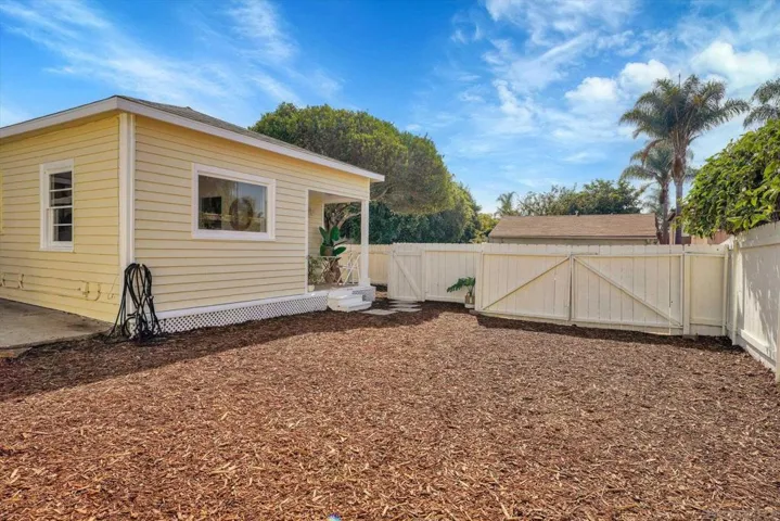 7444 Draper Ave, La Jolla, California 92037