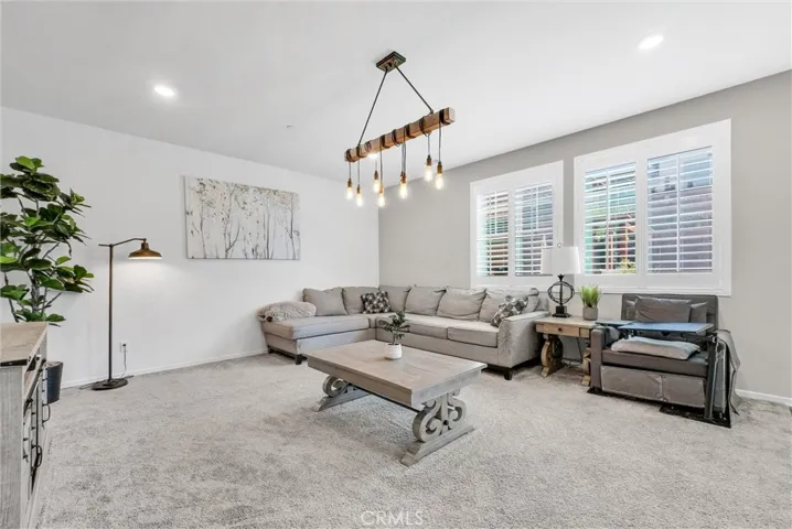 5023 Oak Moss Avenue, Fontana, California 92336