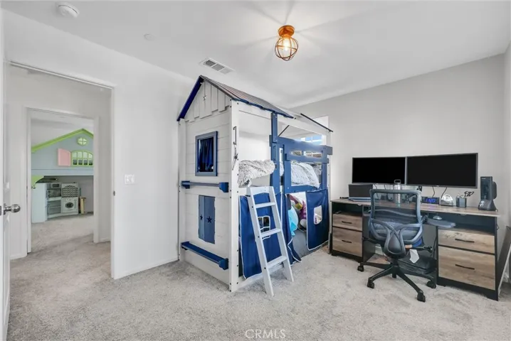 5023 Oak Moss Avenue, Fontana, California 92336