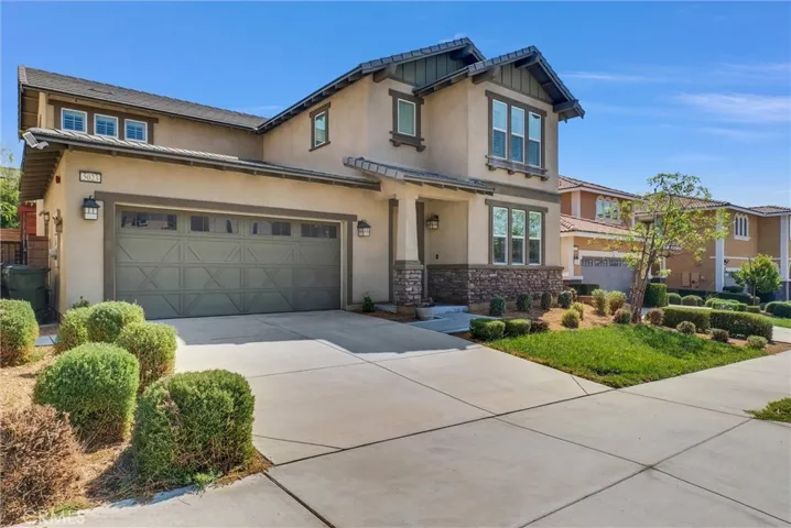 5023 Oak Moss Avenue, Fontana, California 92336