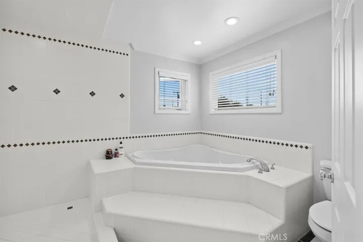 528 E 238th Place, Carson, California 90745