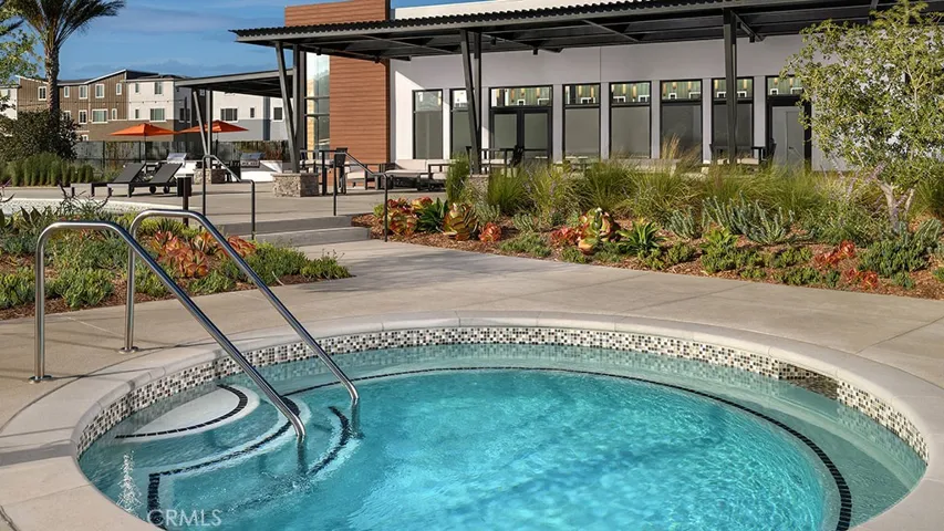 The Harbor Pointe Community!