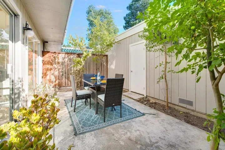 674 W Parr Avenue, Campbell, California 95008