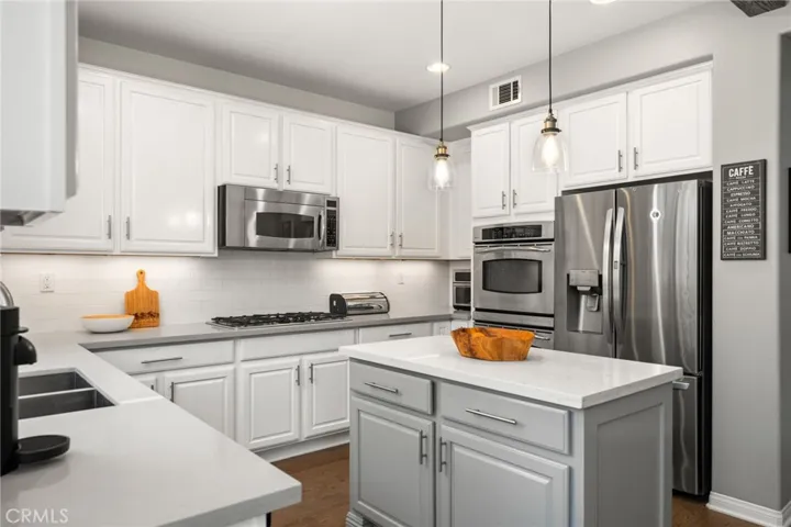 13780 Darkwood Way, Rancho Cucamonga, California 91739