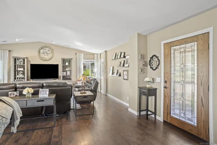 15707 Vista Vicente Dr., Ramona, California 92065