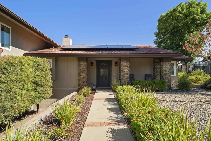 15707 Vista Vicente Dr., Ramona, California 92065