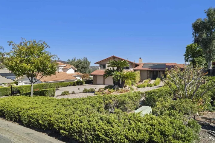 15707 Vista Vicente Dr., Ramona, California 92065