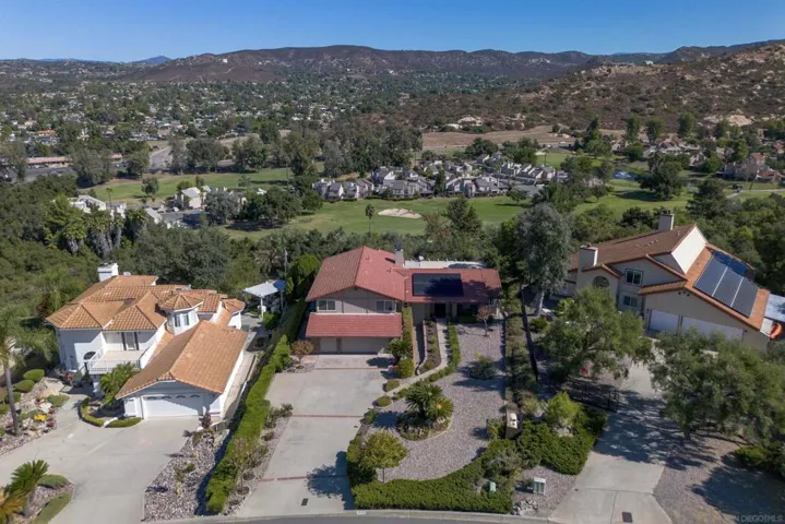 15707 Vista Vicente Dr., Ramona, California 92065