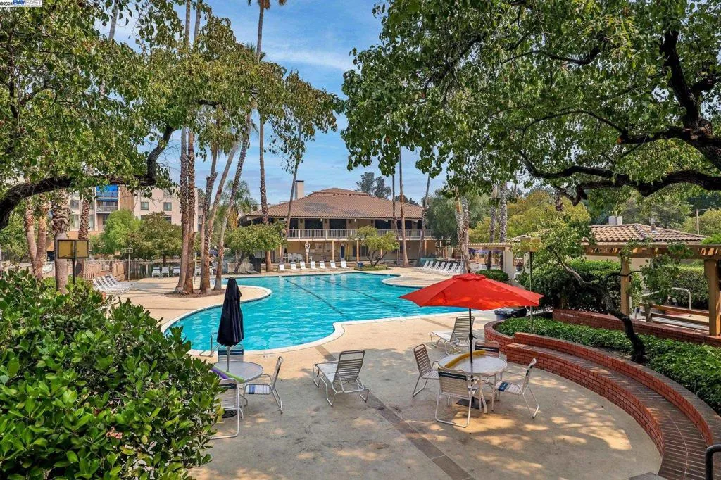 460 N Civic Dr 305, Walnut Creek, California 94596 home-pic-21