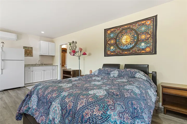 303 N Baldy Vista Avenue, Glendora, California 91741