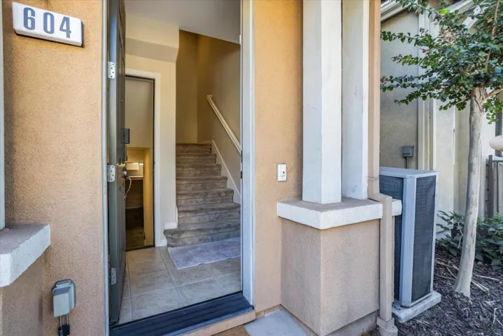 604 Boardwalk Way, San Jose, California 95112