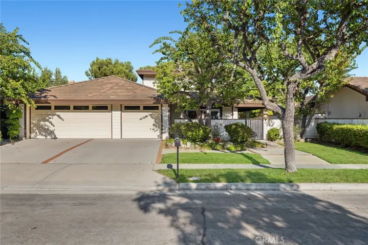 26 Drakes Bay Drive, Corona Del Mar, California 92625