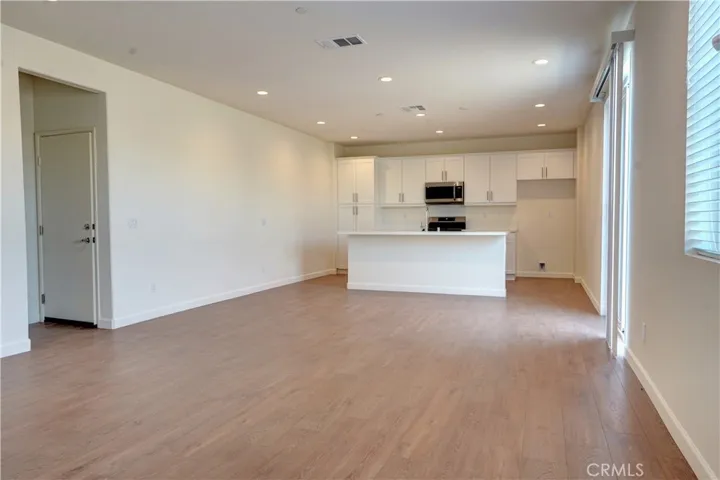 139 Seapine Court, Perris, California 92571