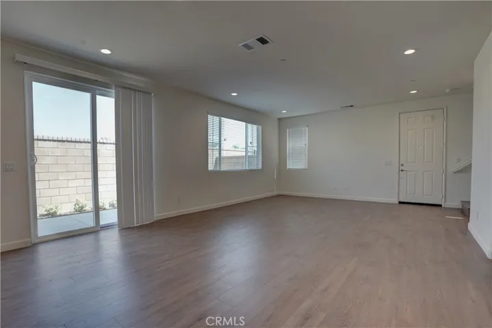 139 Seapine Court, Perris, California 92571