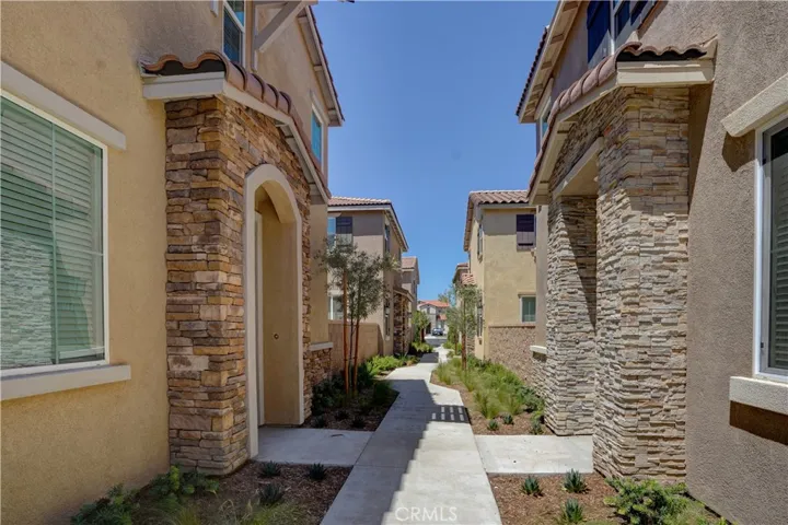 139 Seapine Court, Perris, California 92571