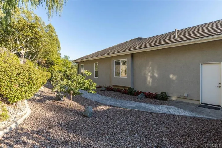 1081 Highland Park, Fallbrook, California 92028