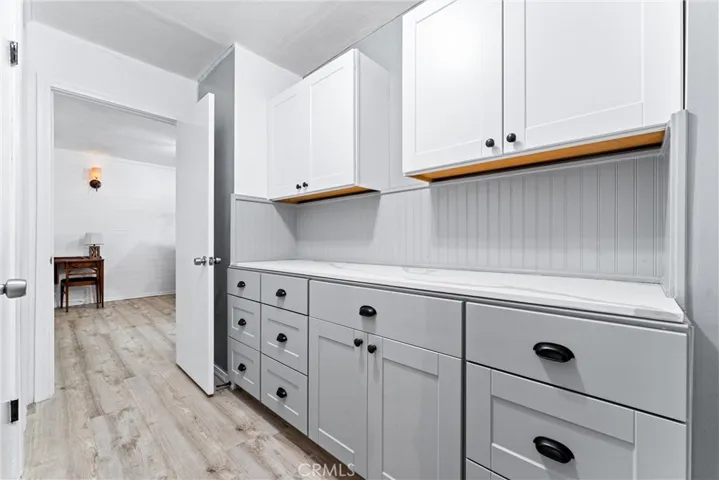 Hall storage