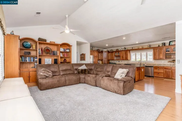 11437 Chimney Ranch Trl, Marysville, California 95901-9479