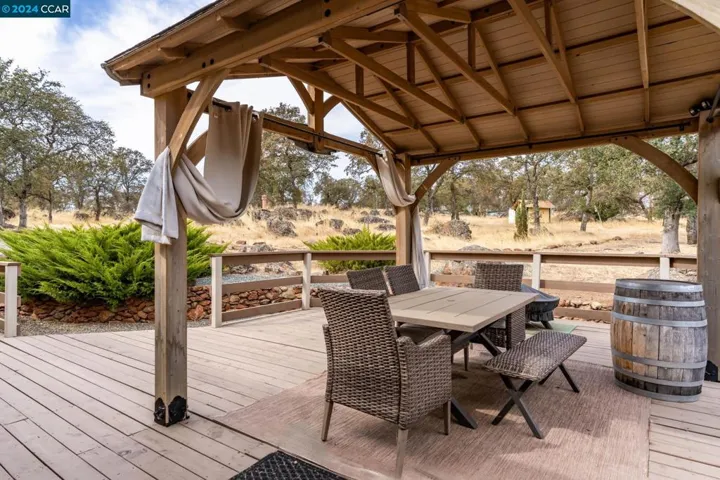 11437 Chimney Ranch Trl, Marysville, California 95901-9479