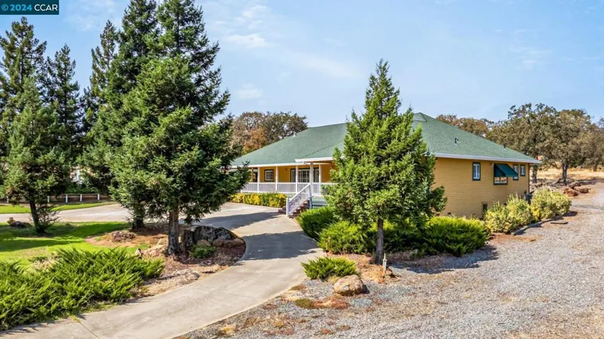 11437 Chimney Ranch Trl, Marysville, California 95901-9479