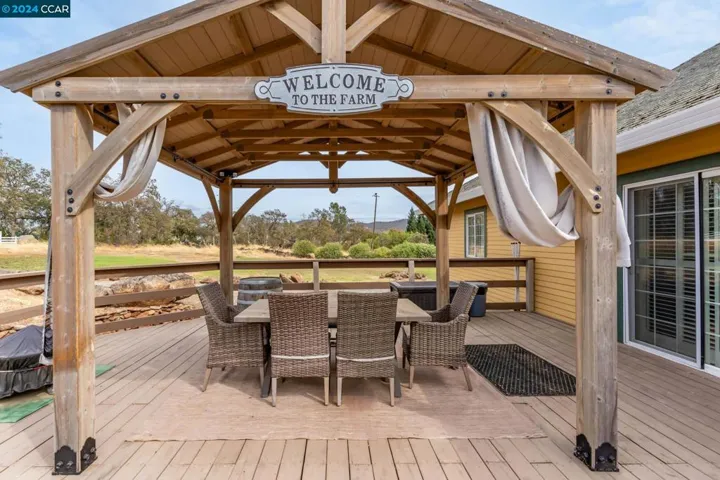11437 Chimney Ranch Trl, Marysville, California 95901-9479