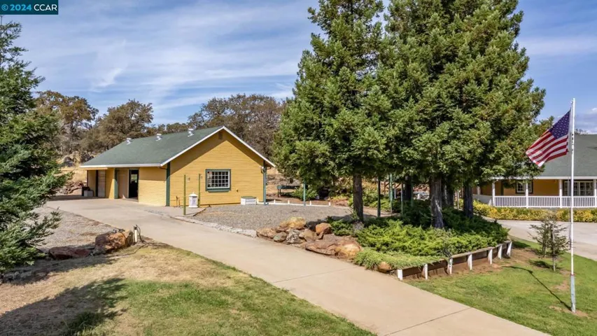 11437 Chimney Ranch Trl, Marysville, California 95901-9479
