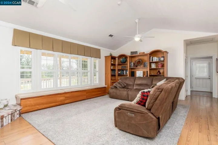 11437 Chimney Ranch Trl, Marysville, California 95901-9479