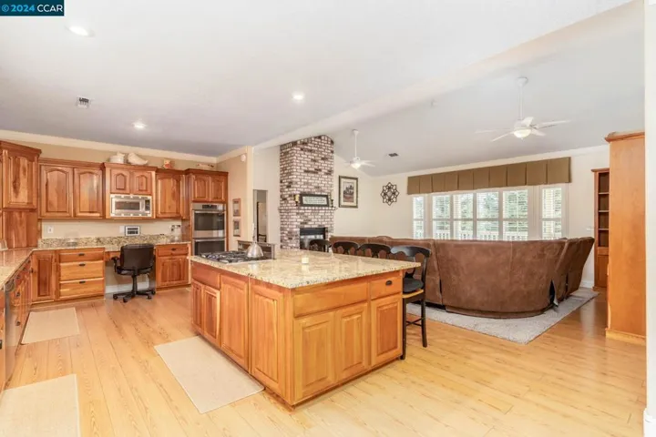 11437 Chimney Ranch Trl, Marysville, California 95901-9479