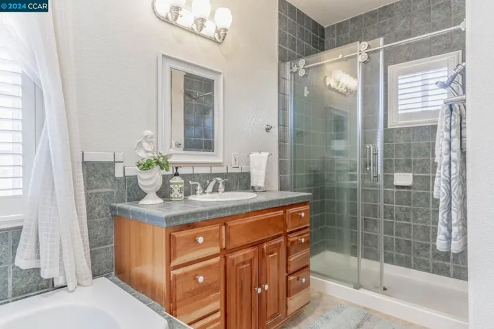 11437 Chimney Ranch Trl, Marysville, California 95901-9479