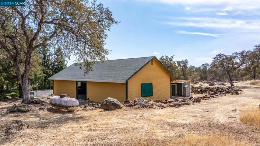 11437 Chimney Ranch Trl, Marysville, California 95901-9479