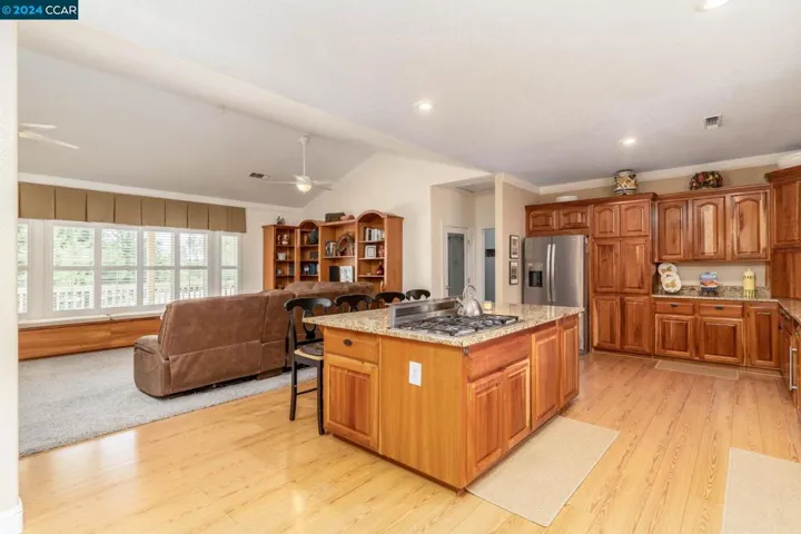 11437 Chimney Ranch Trl, Marysville, California 95901-9479