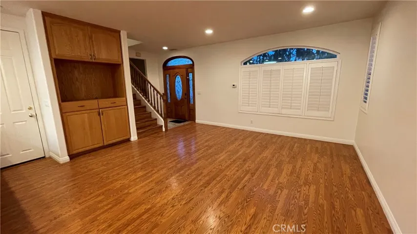 10881 Chestnut Street, Los Alamitos, California 90720
