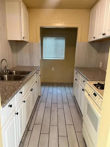 411 E Street, Modesto, California 95351