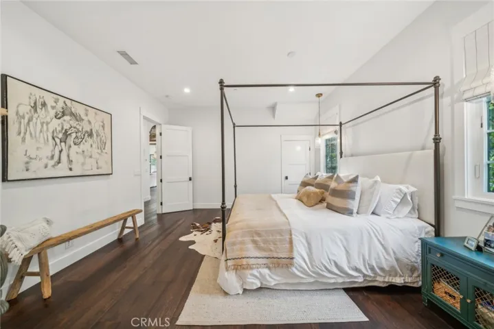 224 Flower Street, Costa Mesa, California 92627